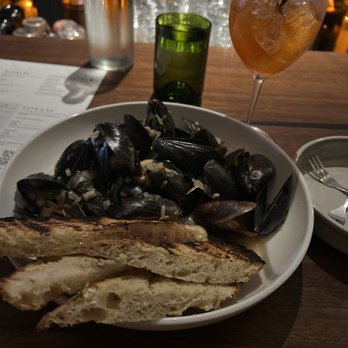 Sixty Vines - Mussels - New American Near Me - Nashville, Tennessee Sixty Vines - Mussels - New American Near Me - Nashville, Tennessee