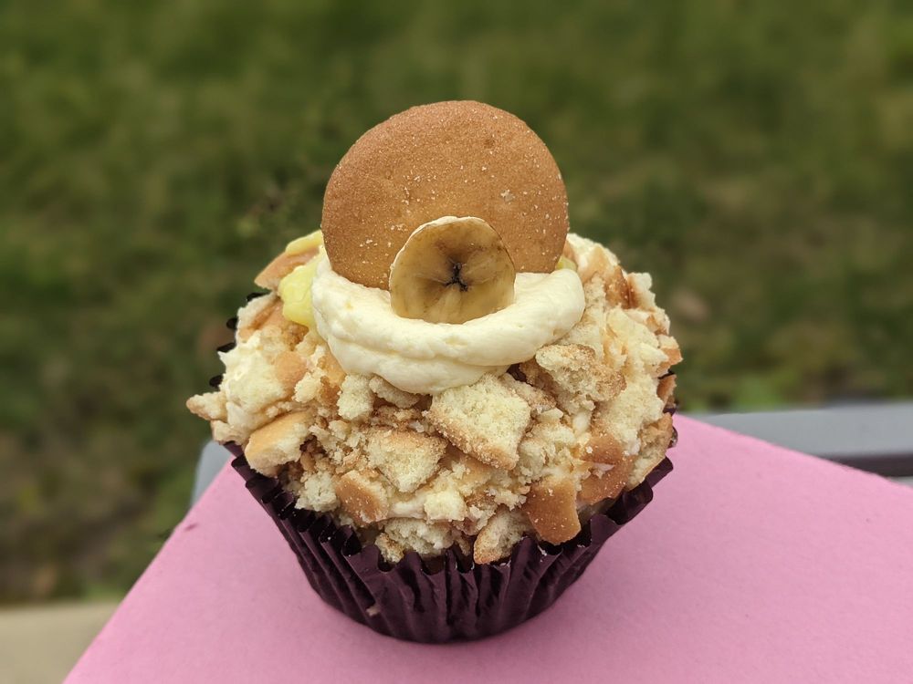 Cupcakery Bakerie Logo