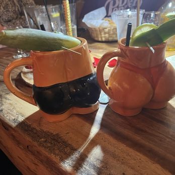 Rosa Madera - El capacito & El Mamacita El favoritos & Molcajete - Mexican Near Me - Sacramento, California Rosa Madera - El capacito & El Mamacita El favoritos & Molcajete - Mexican Near Me - Sacramento, California