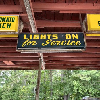 Cameron's Lobster House - Lights on for service...if you're participating in the drive-in experience - Seafood Near Me - Brunswick, Maine
