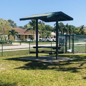 Empire Park - The one covered picnic table - Parks Near Me - Greenacres, Florida Empire Park - The one covered picnic table - Parks Near Me - Greenacres, Florida