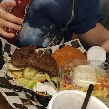 Bishop's BBQ Grill - Barbeque Near Me - Tupelo, Mississippi
