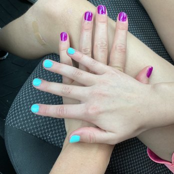 QV Nails - Gel manicures - Nail Salons Near Me - Chaska, Minnesota