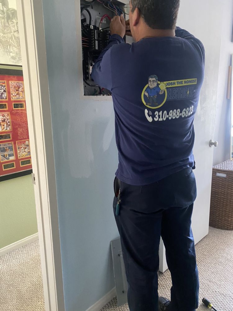 Slide of Josh the Honest Electrician