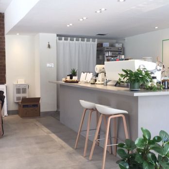 Coffee Lunar - Interior - Coffee & Tea Near Me - Toronto, Ontario