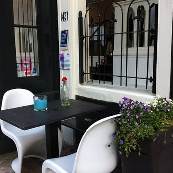 L'invité - petit terrace - French Near Me - Amsterdam, New Hampshire L'invité - petit terrace - French Near Me - Amsterdam, New Hampshire