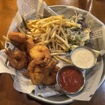 Pearlz Oyster Bar - Shrimp platter - Seafood Near Me - Charleston, South Carolina