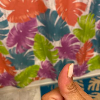 miGak - Yellowing in the nail. - Nail Salons Near Me - Brooklyn, New York