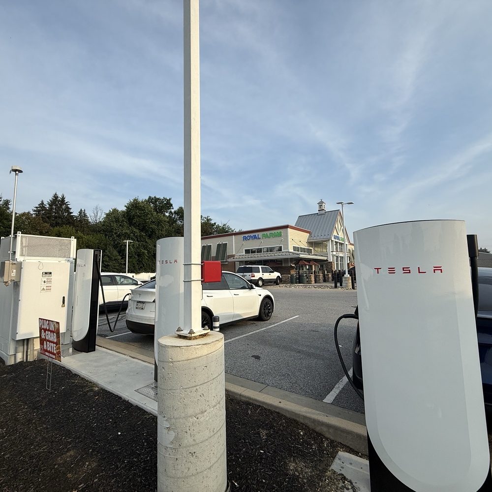 Tesla Supercharger - EV Charging Stations Near Me - Aston Township, Pennsylvania