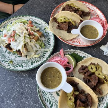 Arriba Abajo - Carne Asada Tacos and Short Rib Barbacoa Taquitos - Mexican Near Me - Austin, Texas