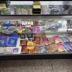 IAH Smoke Shop - Edible selection