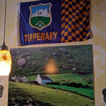 Molly Malone's Irish Pub - Irish art featured at Molly Molone's Irish Pub, Davis Island, South Tampa - Irish Near Me - Tampa, Florida