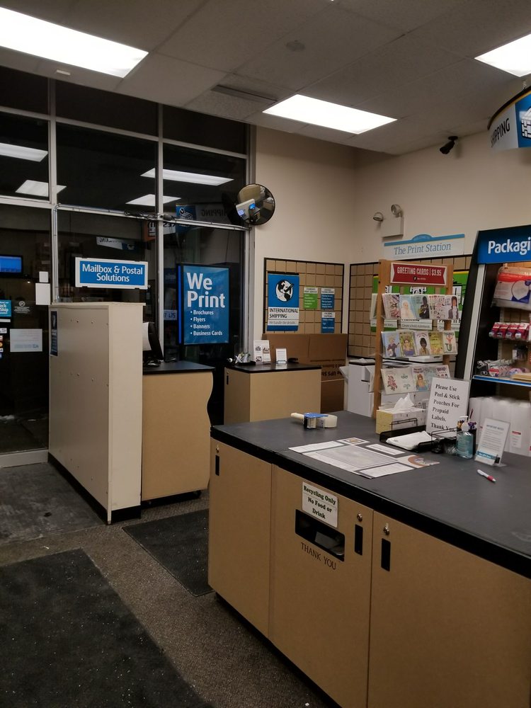 THE UPS STORE 18 Photos & 68 Reviews Shipping Centers 1658