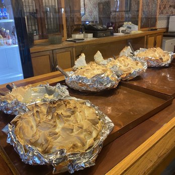 Blue Springs Cafe - Foot high pies! - American Near Me - Highland, Illinois Blue Springs Cafe - Foot high pies! - American Near Me - Highland, Illinois