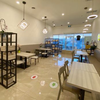 Toco Tea - Toco Tea - boba shop interior; better experience the second time around with no long wait in line - Bubble Tea Near Me - Vaughan, Ontario
