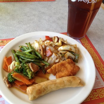 The Mandarin Chinese Restaurant - Good selection on the lunch buffet. - Chinese Near Me - Wausau, Wisconsin The Mandarin Chinese Restaurant - Good selection on the lunch buffet. - Chinese Near Me - Wausau, Wisconsin