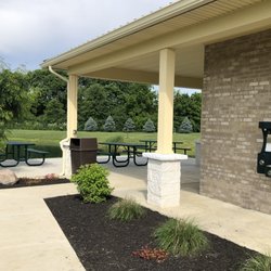 Gardner Park - Very nice new restroom, tables, water fountain and bottle filling station