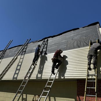 Brothers General Landscaping - Working on siding panels - Landscaping Near Me Brothers General Landscaping - Working on siding panels - Landscaping Near Me