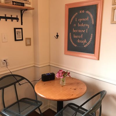 Essen Bakery by null