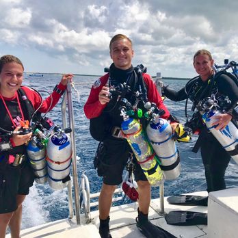 Gigglin' Marlin Dive & Swim - Tech Diving - Swimming Lessons/Schools Near Me - Houston, Texas Gigglin' Marlin Dive & Swim - Tech Diving - Swimming Lessons/Schools Near Me - Houston, Texas