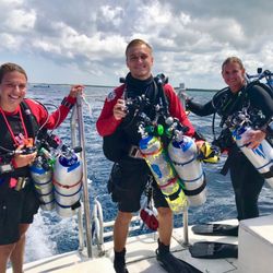 Gigglin' Marlin Dive & Swim - Tech Diving