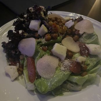 Alebrije - La Rosa ensalada - Mexican Near Me - Toronto, Ontario
