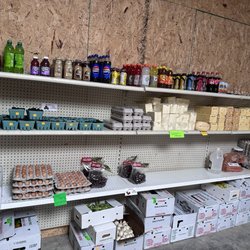 Meadow View Market - Random