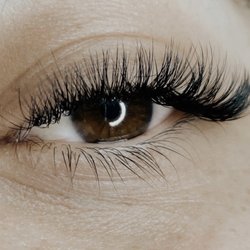 Beauty Touch By Roza - Eye lash extensions
