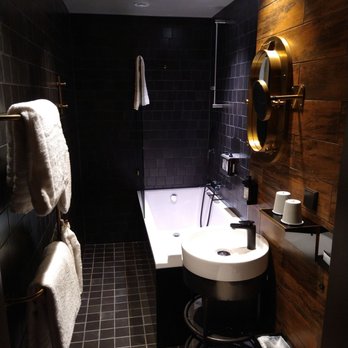 Stora Hotellet - Nice bathtub - Hotels Near Me - Umeå, Y