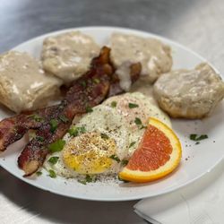 Zenti Bistro - Biscuits and Bacon Gravy platter