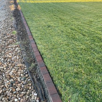 Vaughan Landscapes - Front edging - Landscaping Near Me Vaughan Landscapes - Front edging - Landscaping Near Me