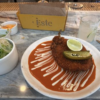 Este - Seafood Near Me - Austin, Texas