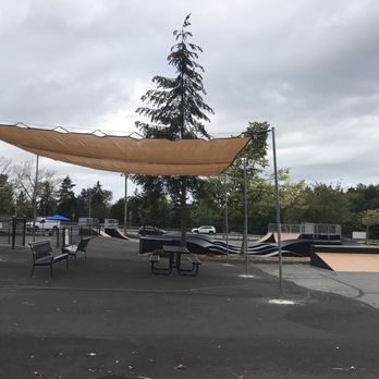 bike helmets at houghton park Bern Hudson MIPS eBike Helmet Whether speeding through your commute or enjoying a breezy weekend the 2022 Bern Hudson Helmet is certified to keep you safe City of Houghton Hiking and