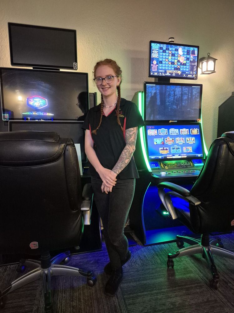 Social spots from Vic's Place