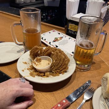 Texas Roadhouse - Texas RH in Kentucky is where its at! Beautiful beers and gringas everywhere! - Steakhouses Near Me - Lexington, Kentucky