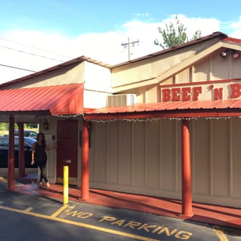 Beef 'N Bottle - Steakhouses Near Me - Charlotte, North Carolina Beef 'N Bottle - Steakhouses Near Me - Charlotte, North Carolina