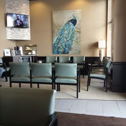 Oak Leaf Family Dental - Nice waiting room.