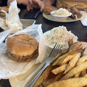 Hudson’s Hickory House - Thrift sandwich plate - Barbeque Near Me - Douglasville, Georgia