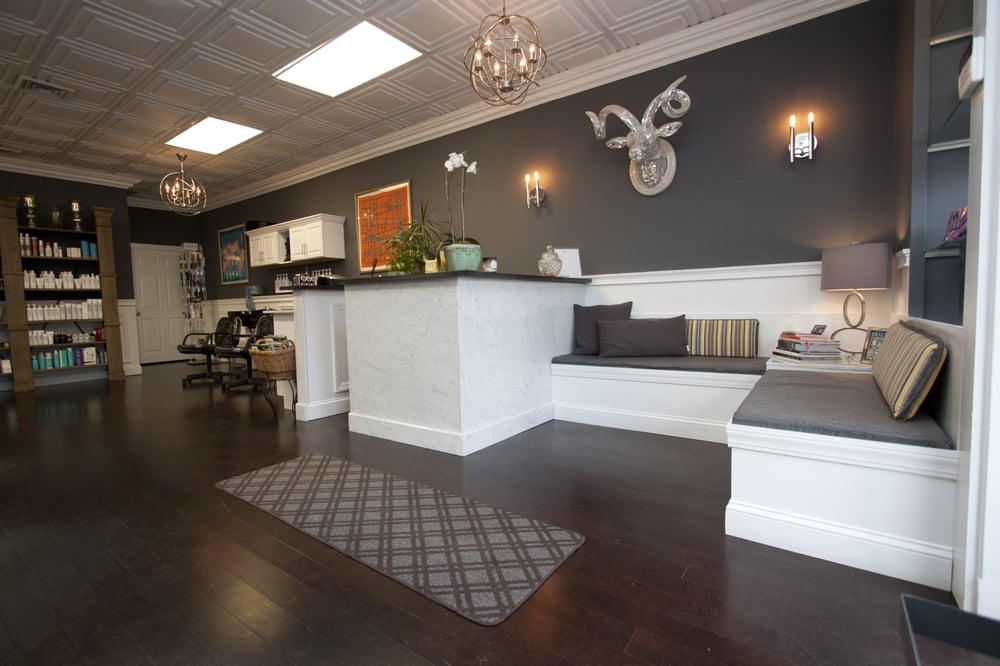 Darren's Hair Salon Logo