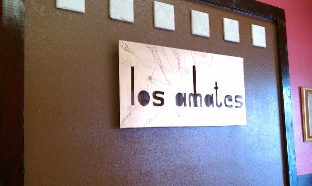 Los Amates Logo