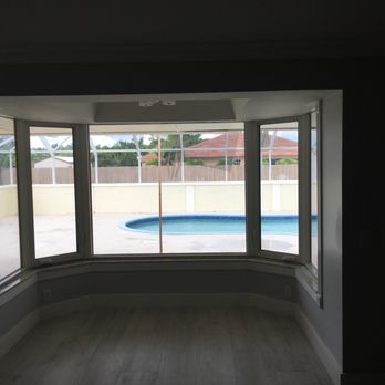 Blue Diamond Impact - Bay window - Windows Installation Near Me - Miami, Florida
