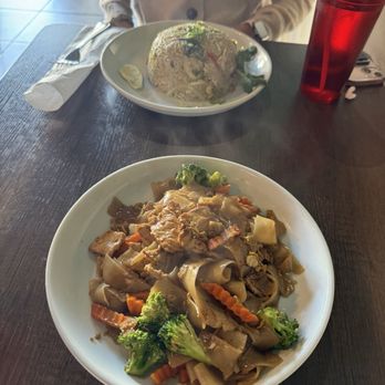 Jaiwai Thai Kitchen - L3. Pad See Ewe Lunch and L7. Green Curry Fried Rice Lunch - Thai Near Me - Georgetown, Texas