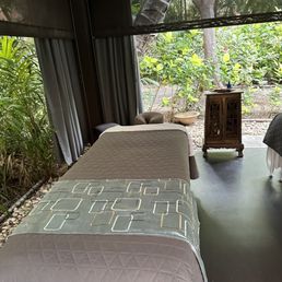 Cute outside setup though even though you have a full on concert going on during your "relaxing" massage Cute outside setup though even though you have a full on concert going on during your "relaxing" massage