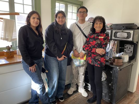 Cornelia White House by null