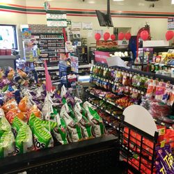 7-Eleven - Snacks and stuff