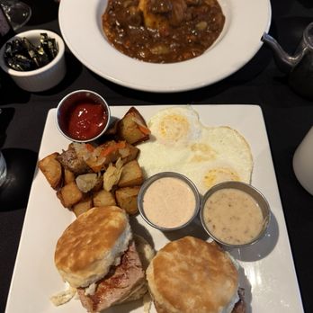Midtown Cafe - Nashville Pig in a Blanket - Breakfast & Brunch Near Me - Nashville, Tennessee Midtown Cafe - Nashville Pig in a Blanket - Breakfast & Brunch Near Me - Nashville, Tennessee
