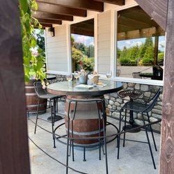 Appel Farms Cheese - Outdoor seating