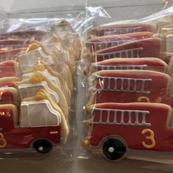 Peacelovecookies - Perfect favors for a fire truck themed party
