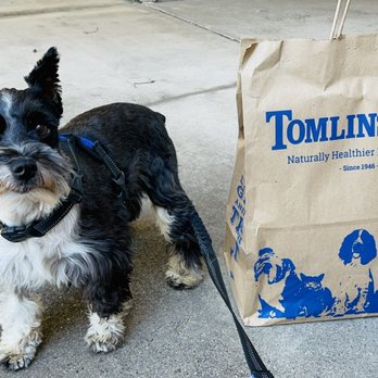 Tomlinson's Feed - TicTac is always happy when we stop by Tomlinson's. He guaranteed belly rubs and treats from the staff every time. - Pet Stores Near Me - Austin, Texas Tomlinson's Feed - TicTac is always happy when we stop by Tomlinson's. He guaranteed belly rubs and treats from the staff every time. - Pet Stores Near Me - Austin, Texas