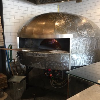 Oven 360 - the inside of a restaurant kitchen - Pizza Near Me - Windsor, Ontario